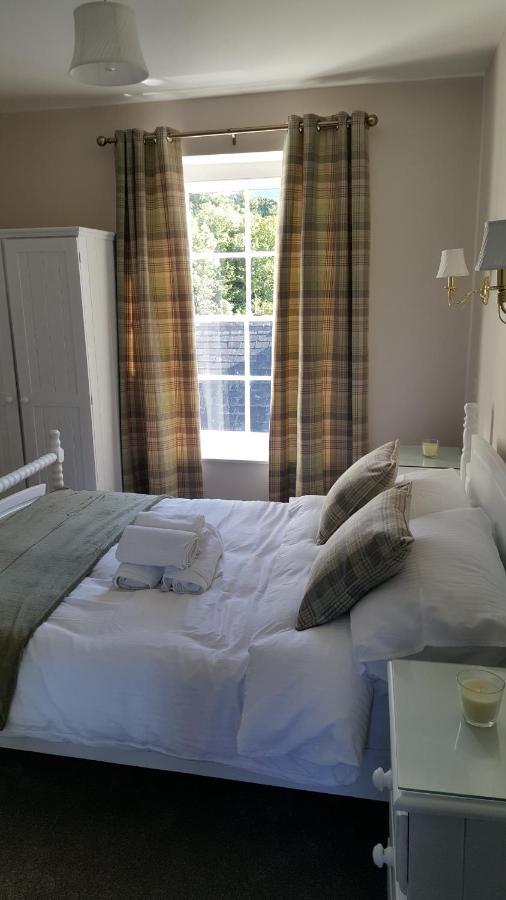 Central Bar Guesthouse Cushendall Εξωτερικό φωτογραφία