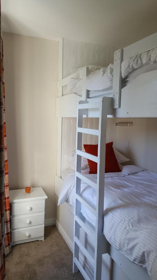 Central Bar Guesthouse Cushendall Εξωτερικό φωτογραφία