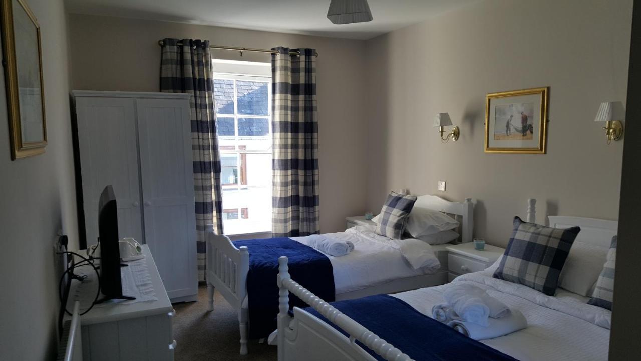 Central Bar Guesthouse Cushendall Εξωτερικό φωτογραφία