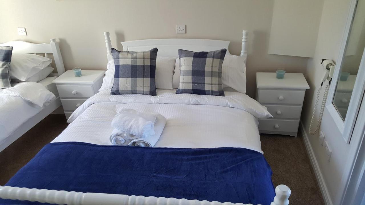 Central Bar Guesthouse Cushendall Εξωτερικό φωτογραφία