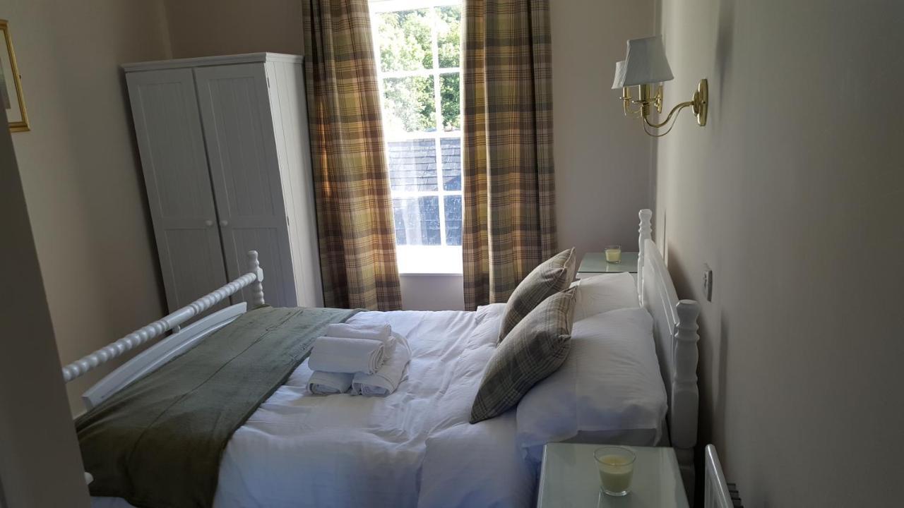 Central Bar Guesthouse Cushendall Εξωτερικό φωτογραφία